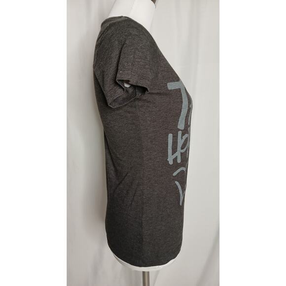 Tim Tebow Foundation Faith Hope Love Graphic V-neck Gray T-shirt Tee Small - Picture 7 of 7